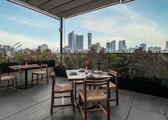 Hotel Casa Izel Roma Norte 5*