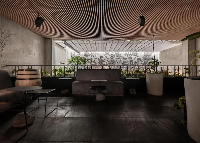 Casa Izel Roma Norte Hotel