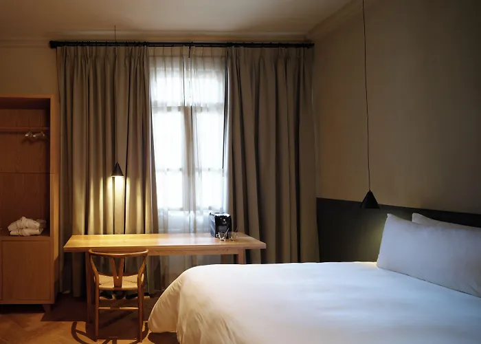 Hotel Casa Izel Roma Norte 5*